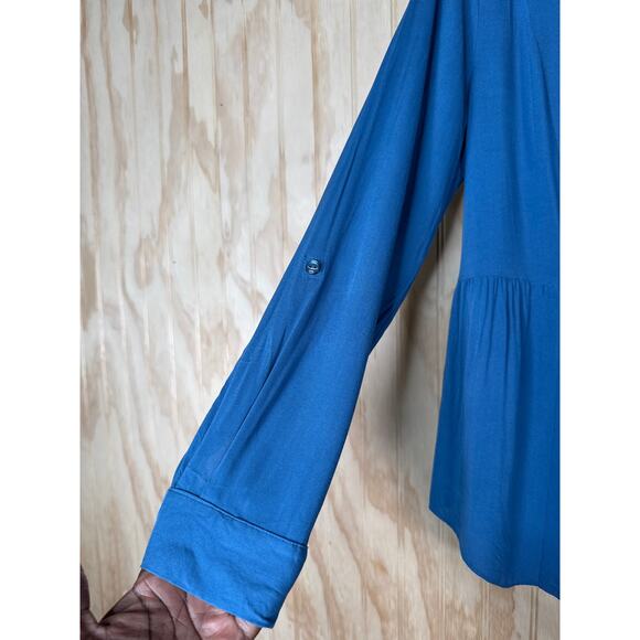 Anthropologie ModCloth Blue Button Down Shirt Drawstring Back Size Large Rayon - Picture 6 of 9